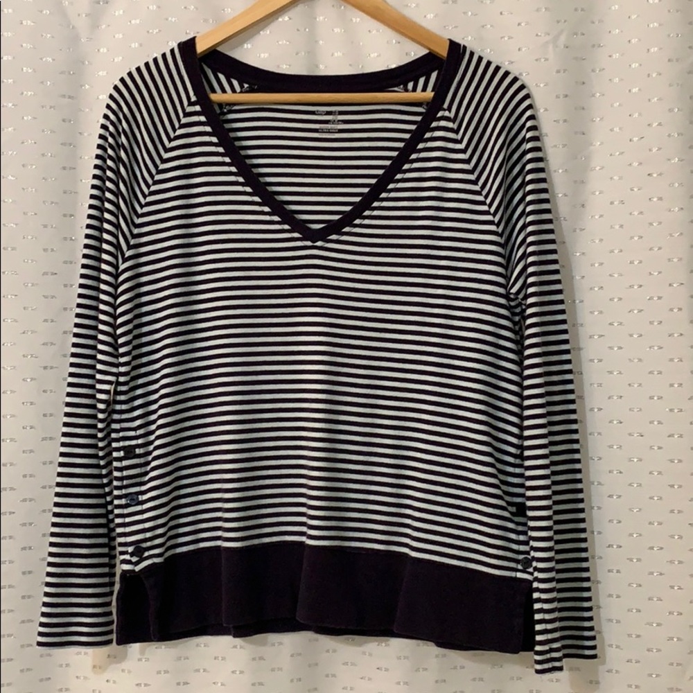 Gap-Super Soft V-Neck Top